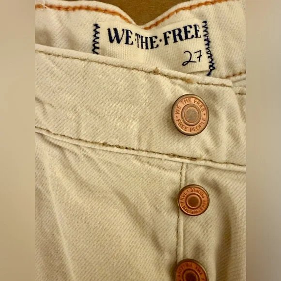 Free People / We the Free Beige Cropped Barrel Jeans, raw edge size 27 - Picture 2 of 4